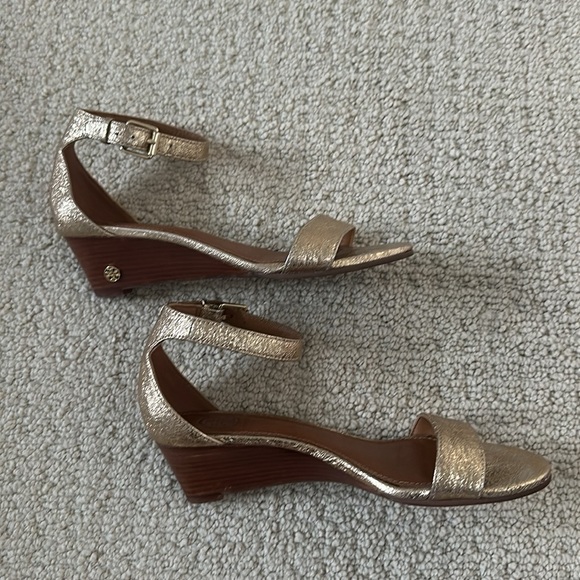 euc tory burch savannah wedge sandal - Picture 4 of 12